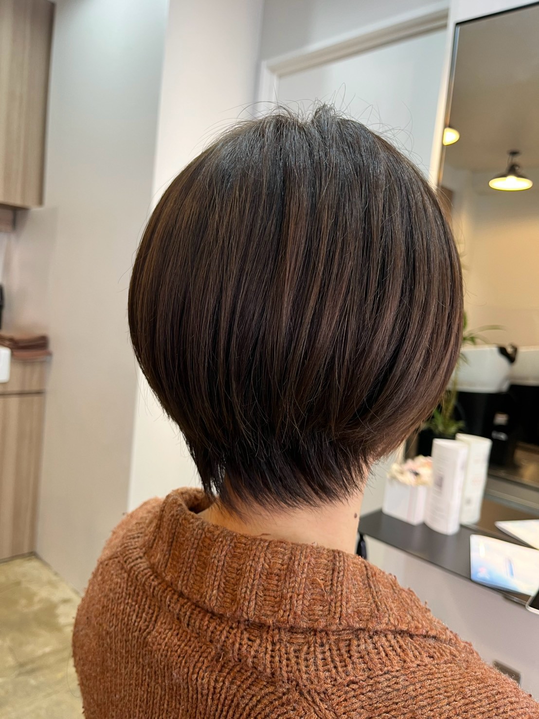丸みのあるやわらかい小顔ショートボブ